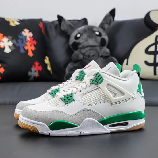 Nike SB × Air Jordan 4 Retro SP Pine Green DR5415-103 ナイキ SB × エアジョーダン4 レトロ SP パイングリーン