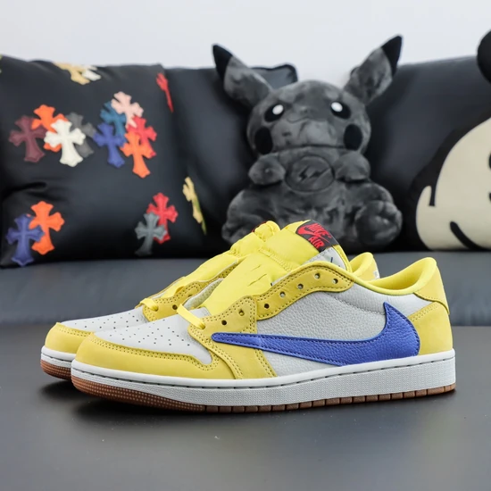 Travis Scott × Nike Women's Air Jordan 1 Retro Low OG Canary DZ4137-700 トラヴィススコット × ナイキ ウィメンズ エアジョーダン1 レトロ ロー OG カナリー