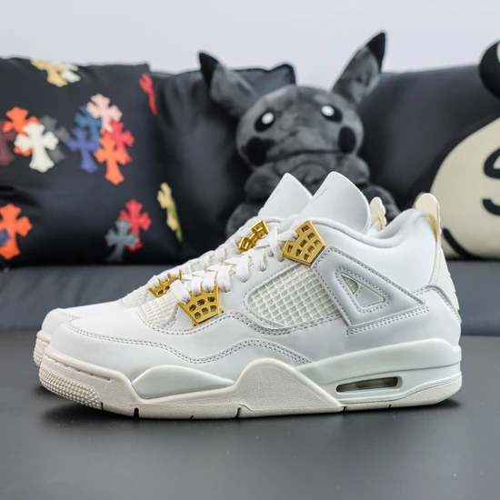 Nike Women's Air Jordan 4 Retro White & Gold AQ9129-170 ナイキ ウィメンズ エアジョーダン4 レトロ ホワイト アンド ゴールド