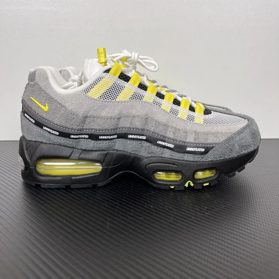 UNDEFEATED × Nike Air Max 95 SP Opti Yellow Shanghai Exclusive Serial Numbered/600 pairs IB4523-002 アンディフィーテッド × ナイキ エアマックス95 SP オプティイエロー 上海 エクスクルーシブ シリアルナンバーあり/600足限定