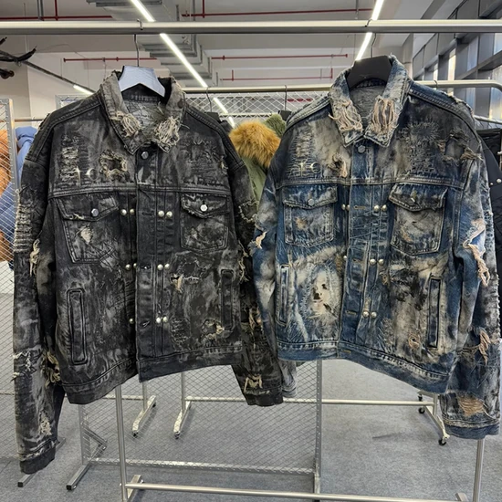 Thug Club Logo Tie-Dye Distressed Denim Jacket サグ クラブ ロゴ タイダイ ディストレスド デニム ジャケット