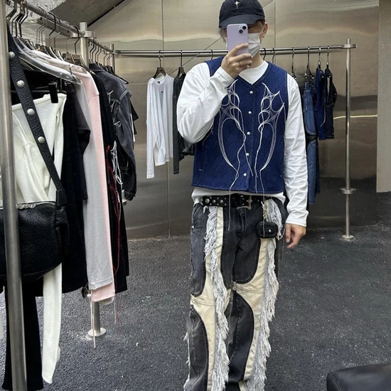 Thug Club Distressed Frayed Jeans サグ クラブ ディストレスド フレイド デニム