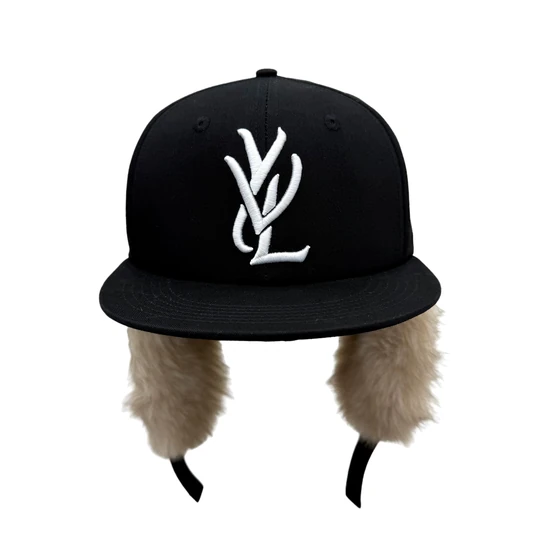 Playboi Carti Logo Cap with Ear Flaps プレイボーイ カルティ ロゴ キャップ ウィズ イヤー フラップ