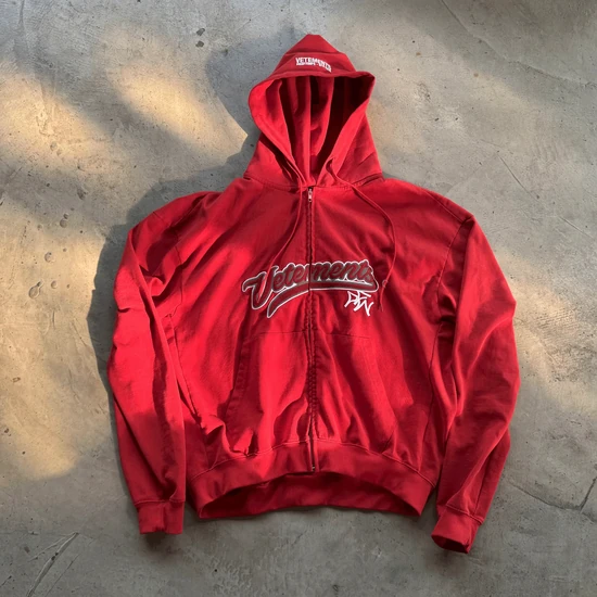 Vetements Logo Zip-Up Hoodie ヴェトモン ロゴ ジップアップ パーカー
