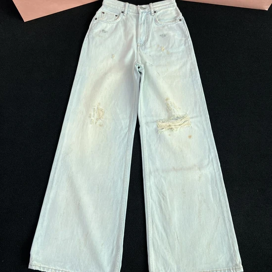 Acne Studios Rips Distressed Jeans アクネ ストゥディオズ リップス ディストレスド ジーンズ