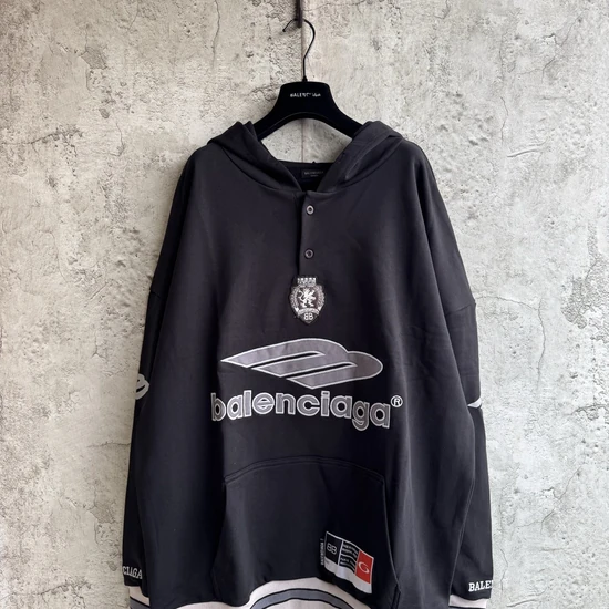 Balenciaga Logo Graphic Embroidery Hoodie バレンシアガ ロゴ グラフィック 刺繍 パーカー